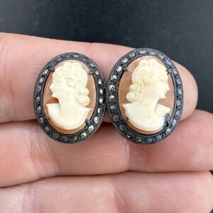 Vintage Cameo Clip On Earrings Silver Tone